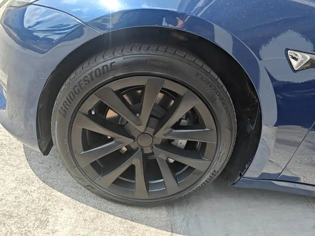 Tesla Model 3 — миниатюра 23
