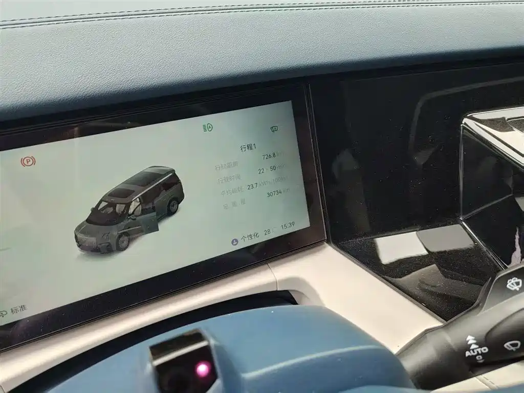 Zeekr 009 2024 мест Executive 108kWh
