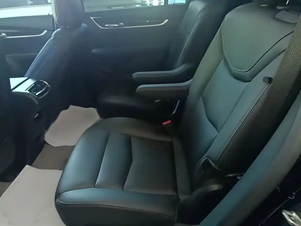 Cadillac XT6 — миниатюра 17