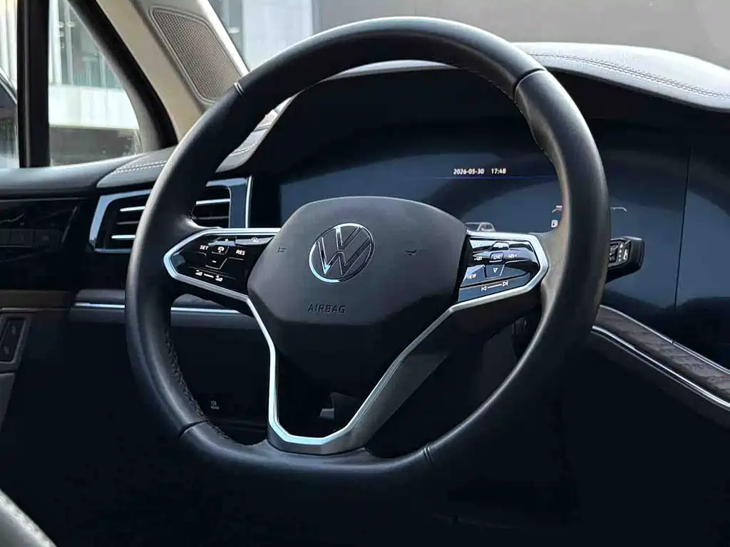 Volkswagen Touareg 2021 3.0TSI Sport