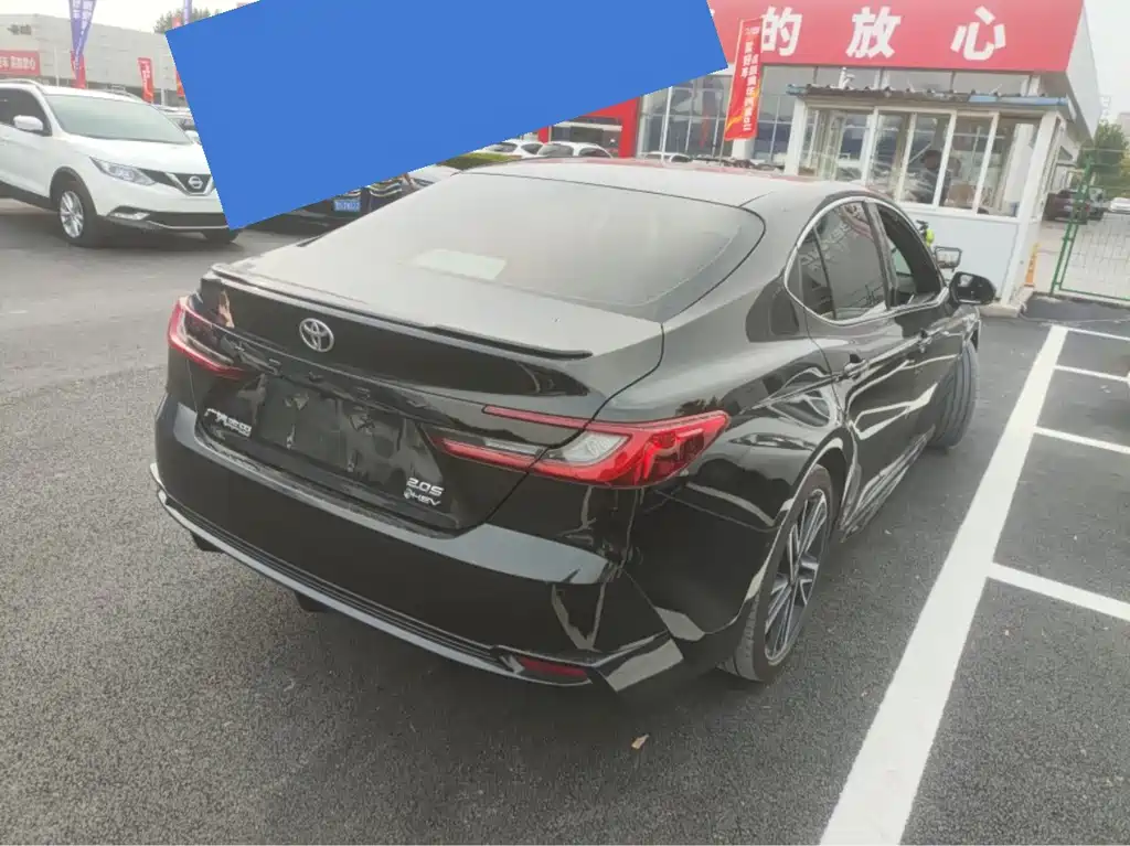 Toyota Camry — миниатюра 2