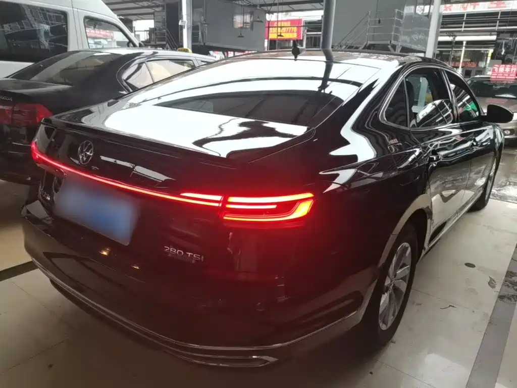 Volkswagen Passat — миниатюра 7