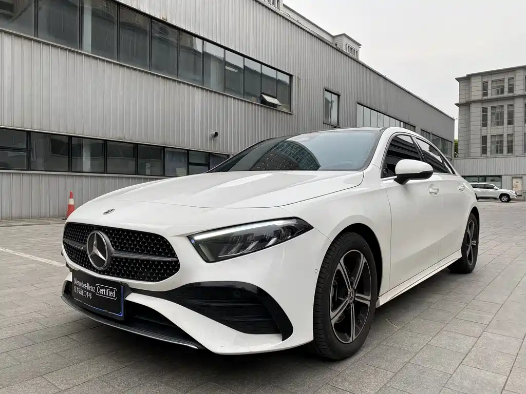 Mercedes-Benz A-Class 2023 A 200 L Fashion Type