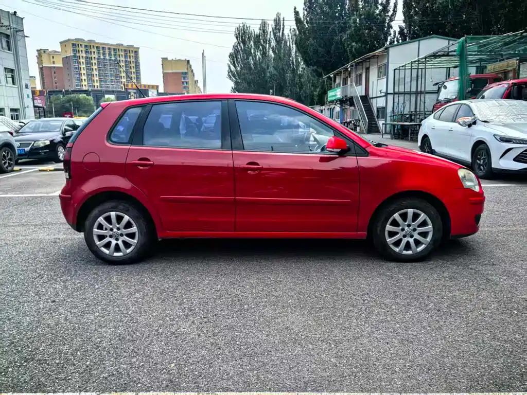 Volkswagen Polo 2009 1.4L AT