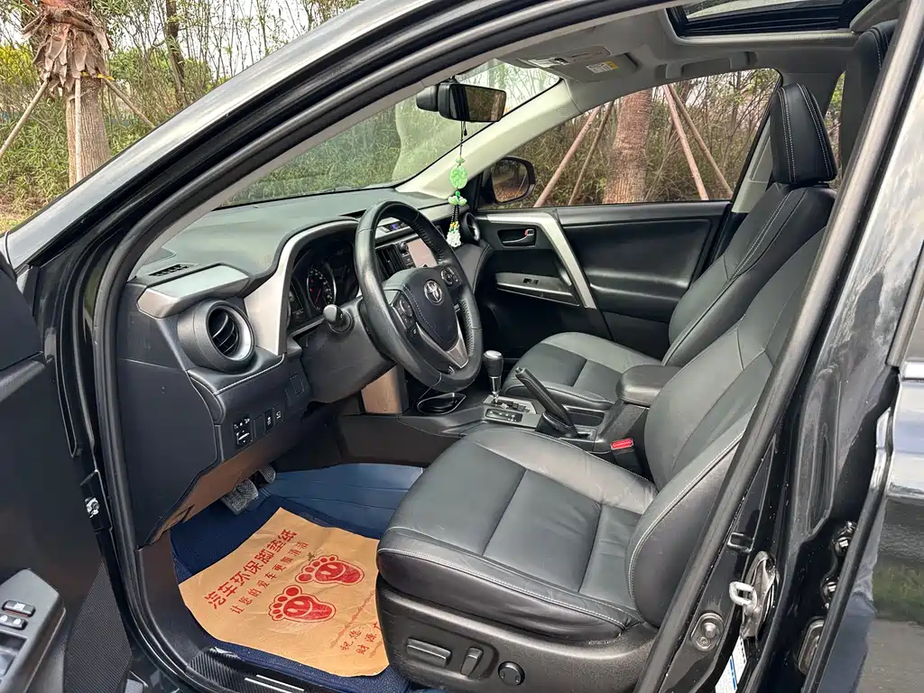 TOYOTA RAV4 RONGFANG