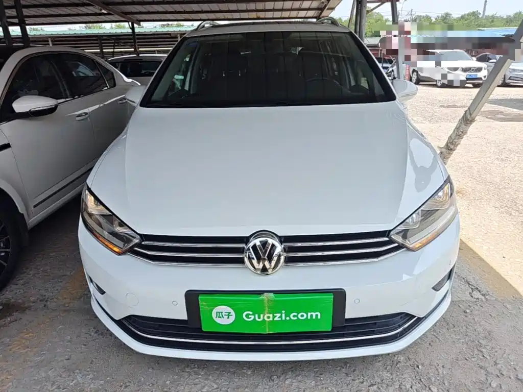 Volkswagen Golf · 2018 230TSI AT