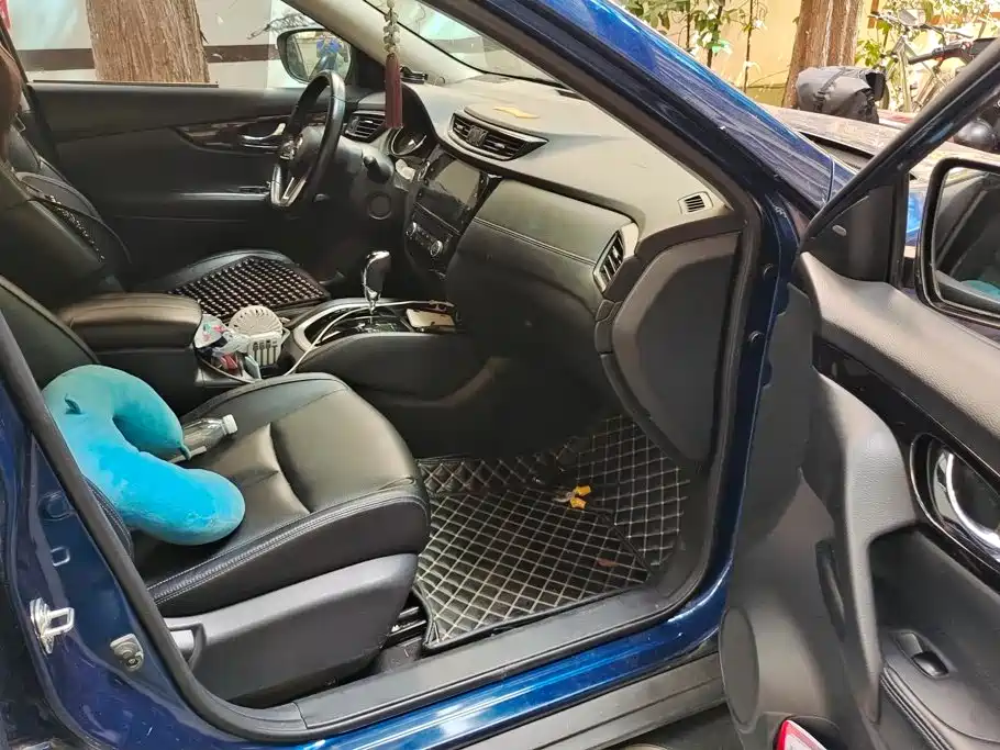 Nissan X-Trail — миниатюра 8