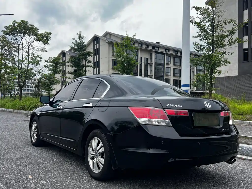 Honda Accord 2010 2.4L