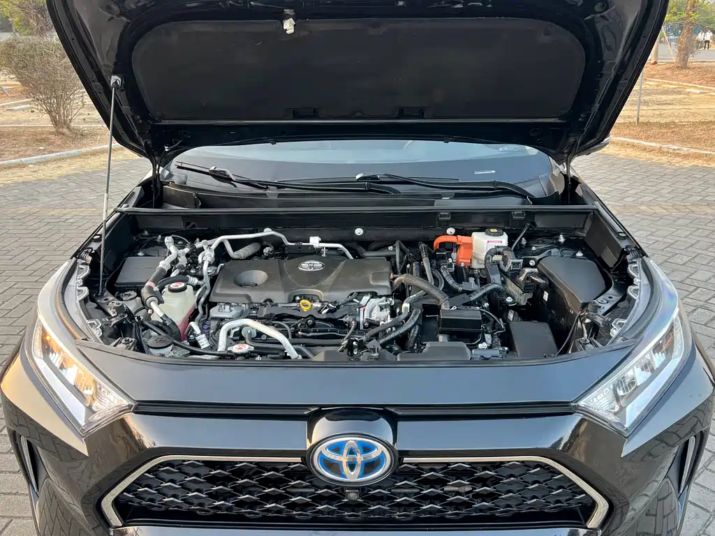TOYOTA RAV4 RONGFANG DUAL ENGINE E+