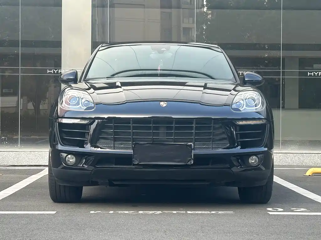 Porsche Macan — миниатюра 3