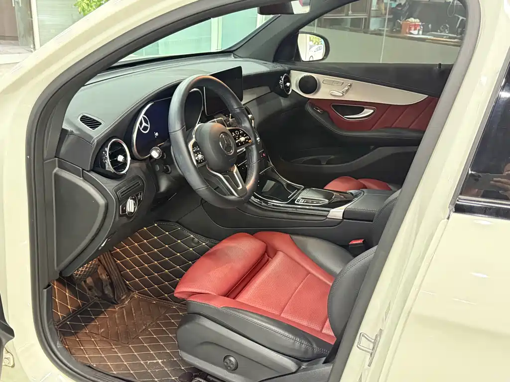 Mercedes-Benz GLC 2021 GLC 260 4MATIC SUV