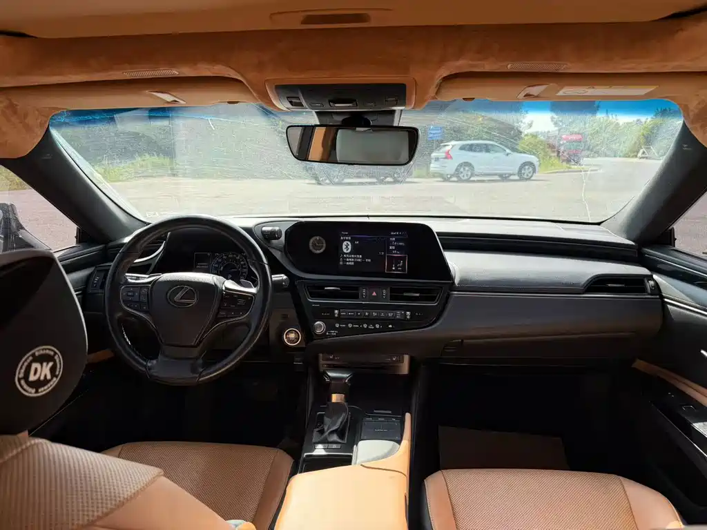 Lexus ES — миниатюра 5