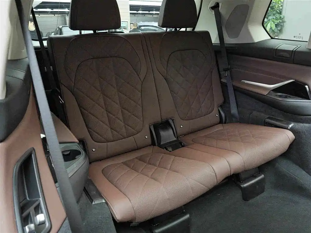 BMW X7 2023 — фото 14
