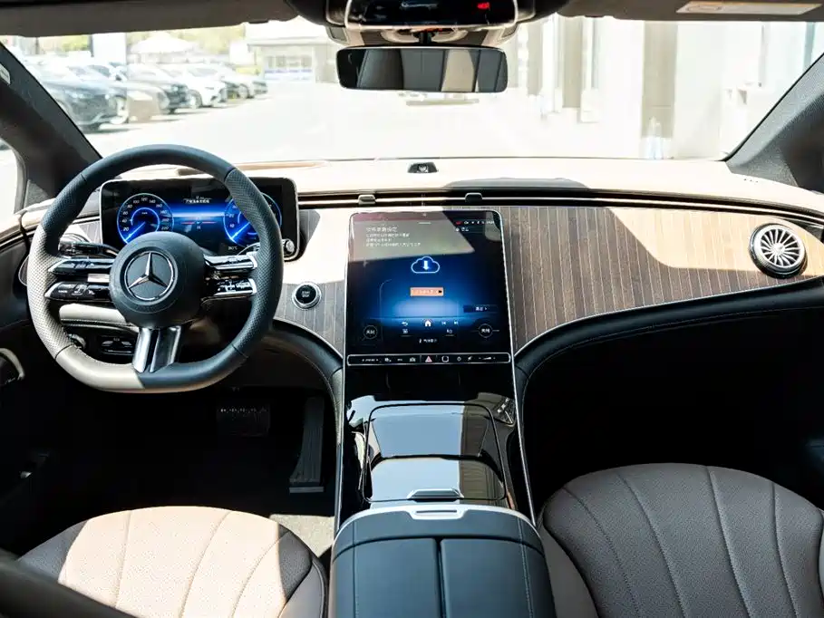 Mercedes-Benz EQE 2025 500 4MATIC