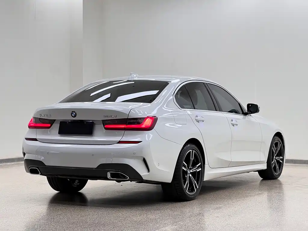 BMW 3 Series — миниатюра 7