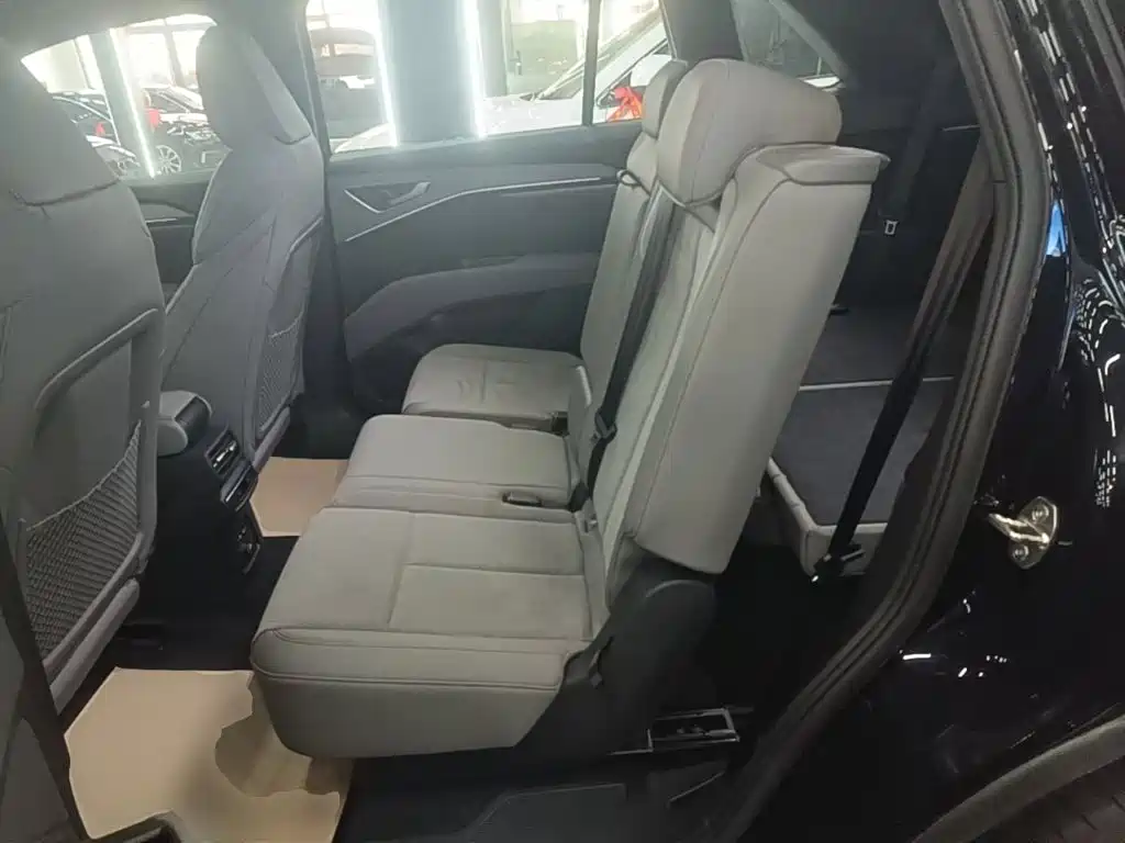 Audi Q5 e-tron — миниатюра 17