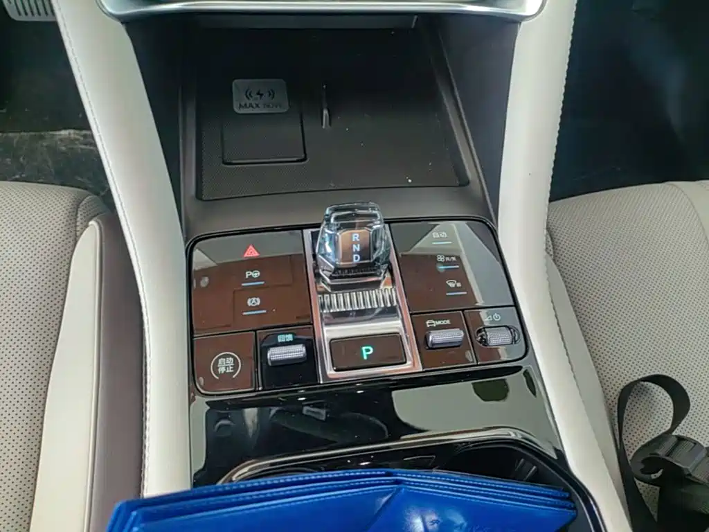 BYD PLUS New Energy — миниатюра 14