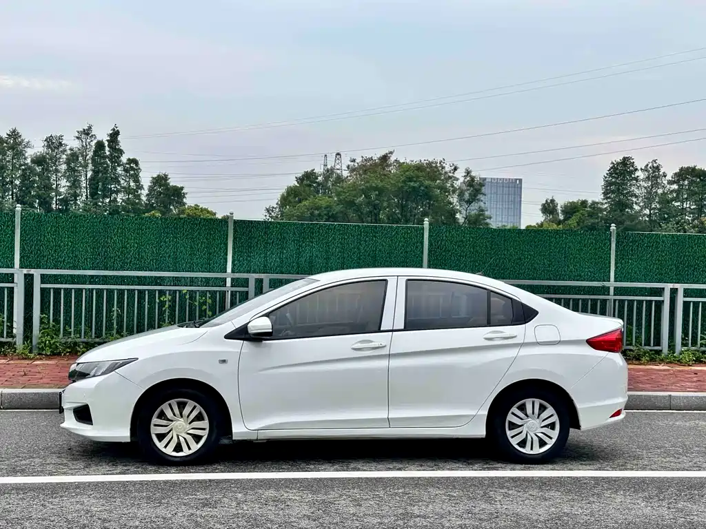 Honda City 1.5L CVT Comfort Edition, фото 3