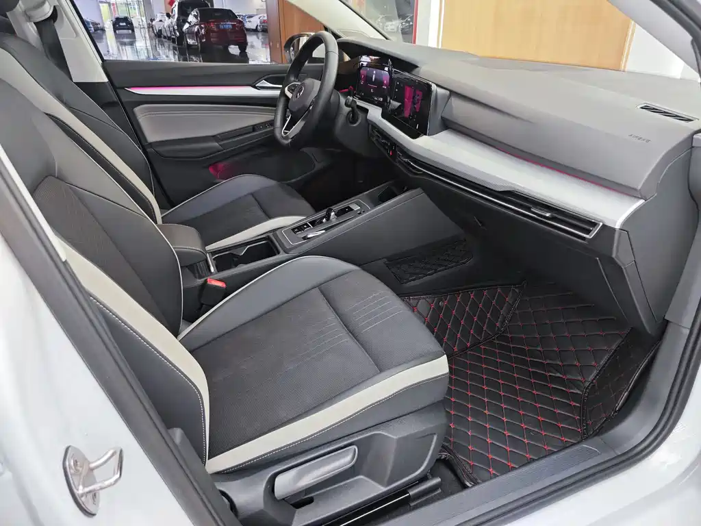 Volkswagen Golf — миниатюра 10