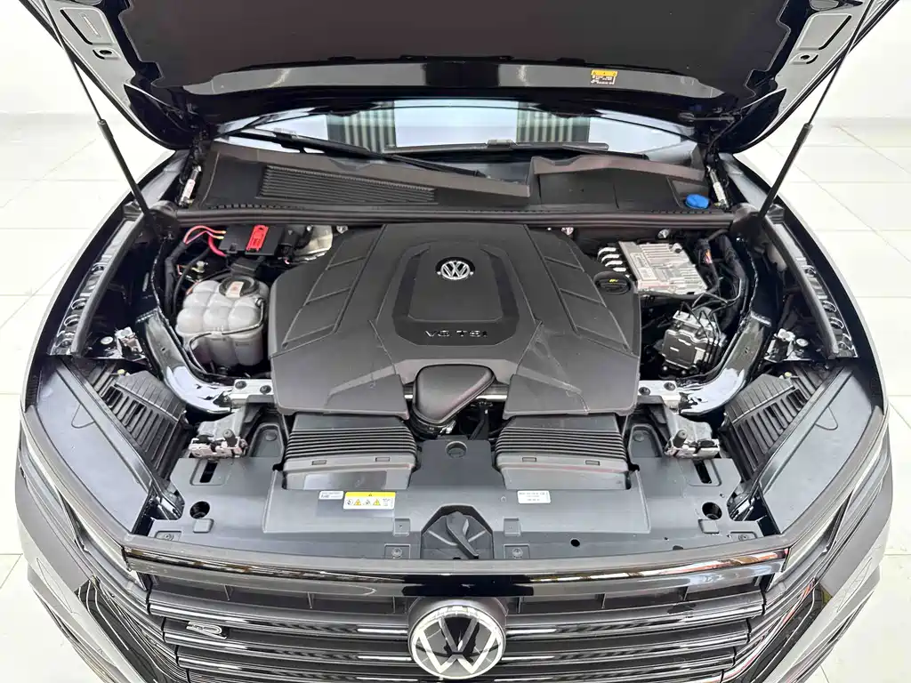 Volkswagen Touareg — миниатюра 9