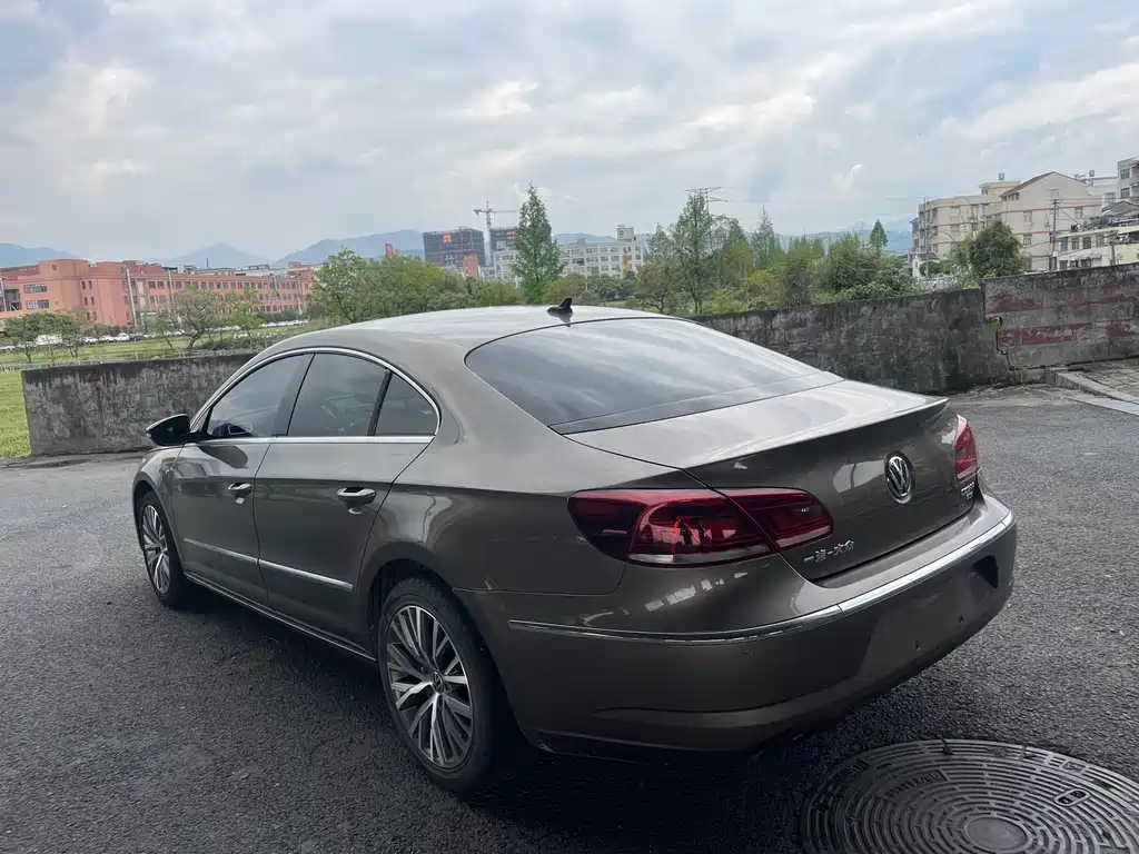 Volkswagen FAW - Passat CC CC 2016 1.8TSI Luxury