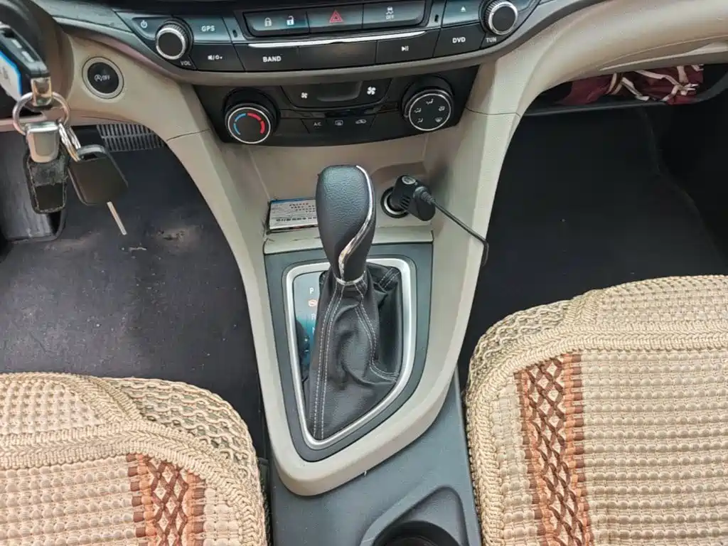 Buick Excelle — миниатюра 14