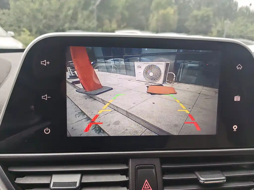 Baojun 310W — миниатюра 14