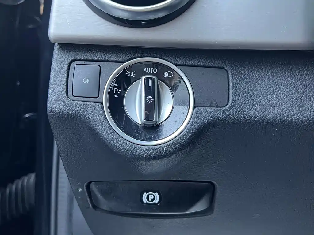 Mercedes-Benz GLK-Class — миниатюра 14
