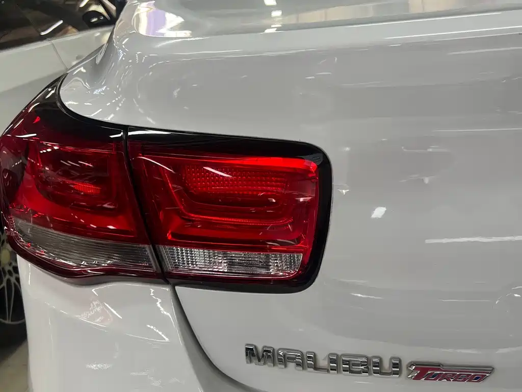Chevrolet Malibu — миниатюра 17