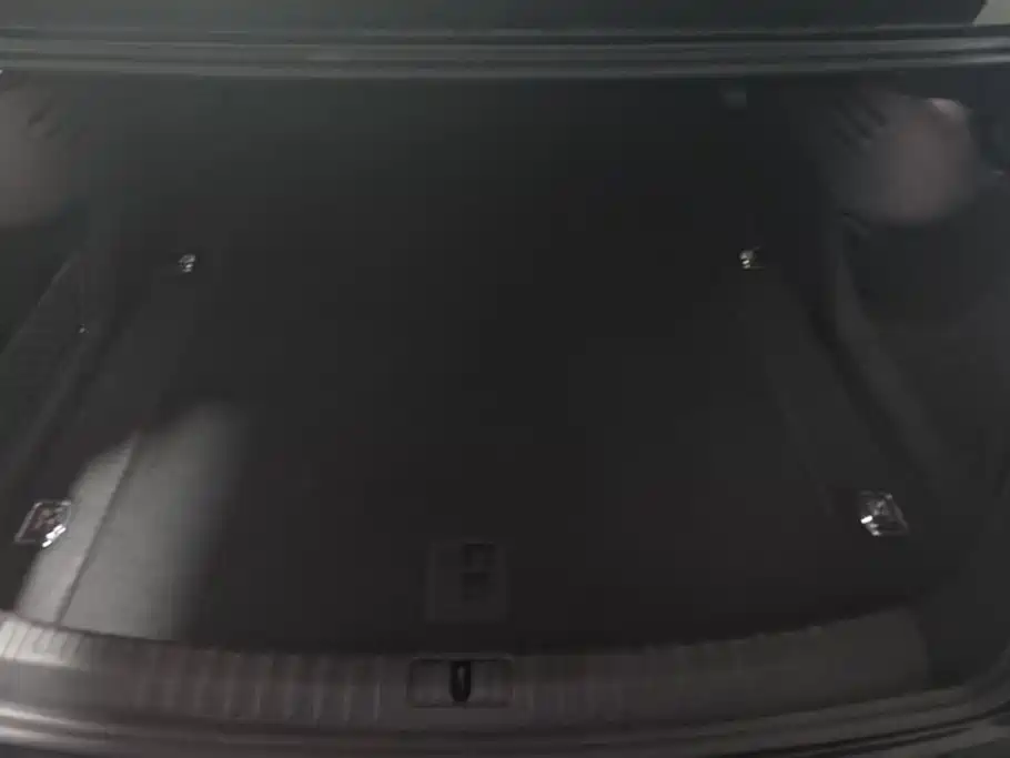 Audi A6L 2022 40 TFSI Luxury