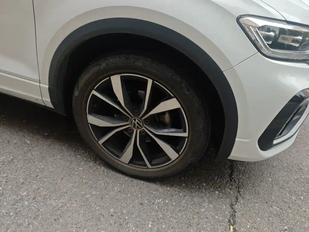 Volkswagen T-Roc — миниатюра 24