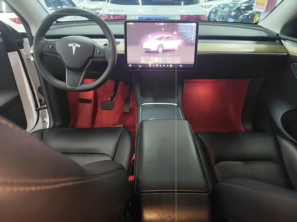 Tesla Model Y 2022 — фото 9