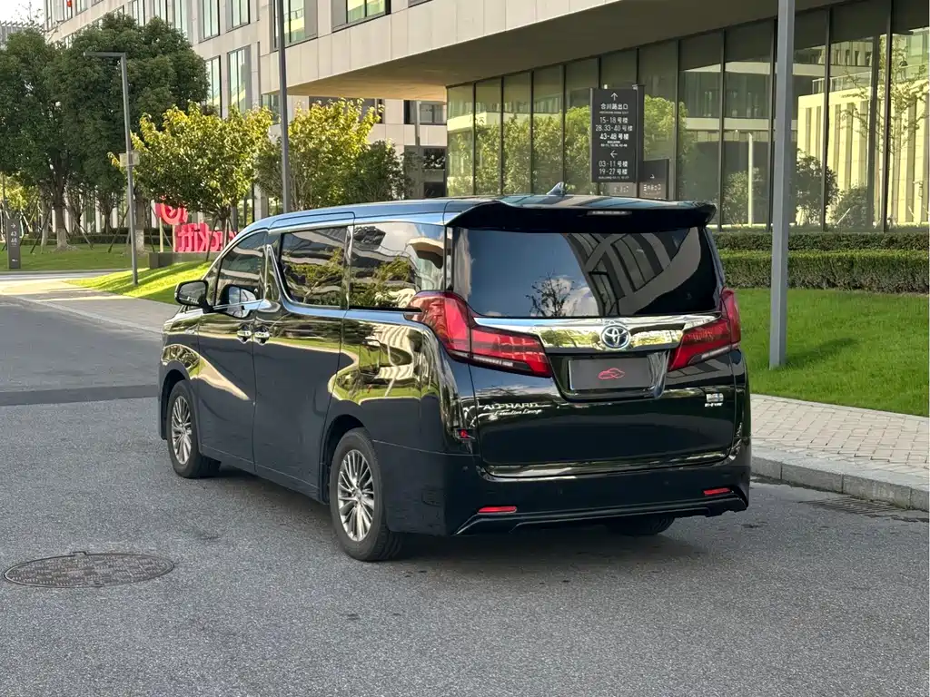 Toyota Alphard 2021 — фото 5