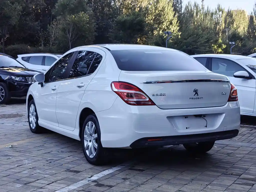 Peugeot 308 — миниатюра 6