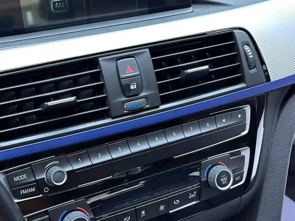 BMW  3 SERIES