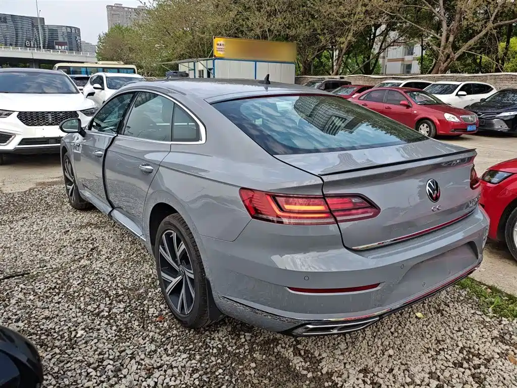Volkswagen FAW - Passat CC CC 2025 330TSI