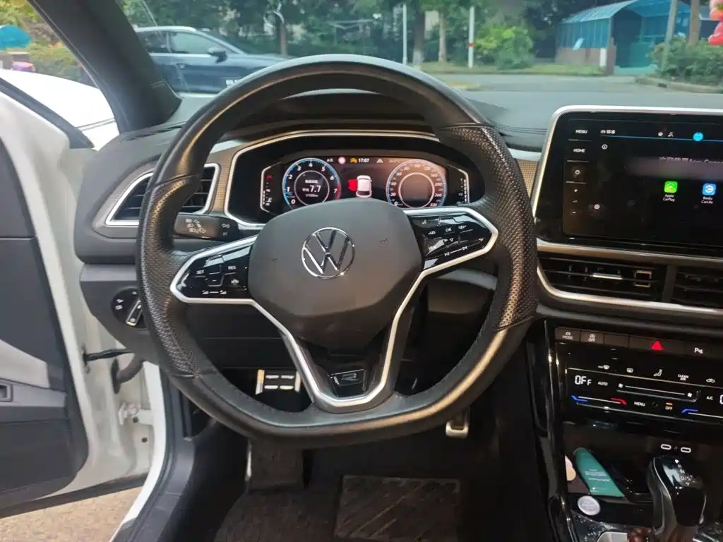 Volkswagen T-Roc — миниатюра 6