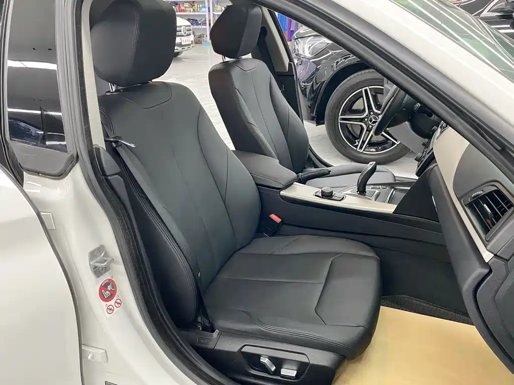 BMW 4 Series — миниатюра 15