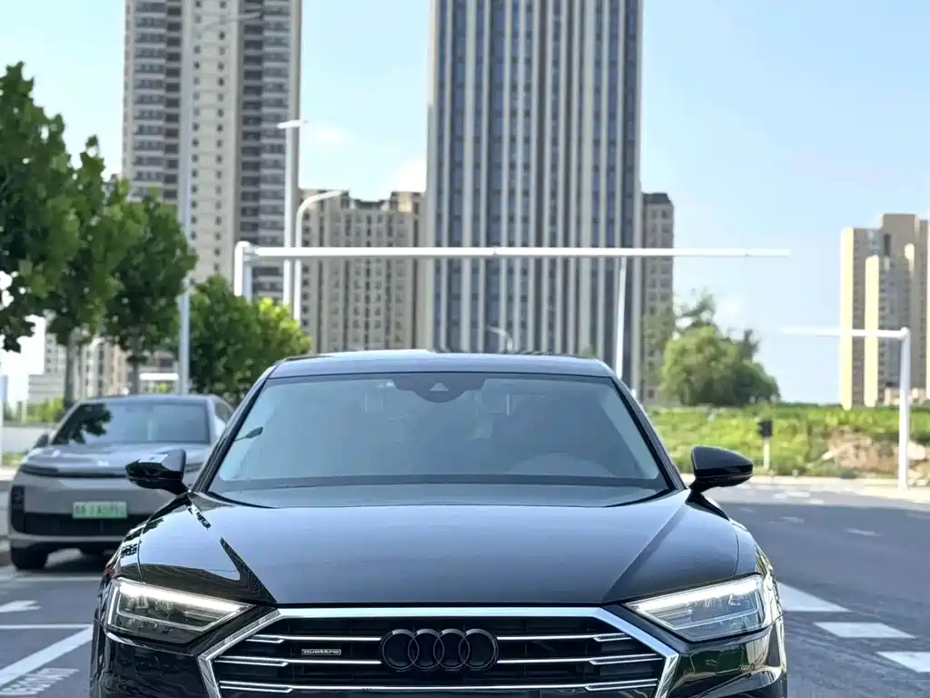 Audi A8 — миниатюра 2