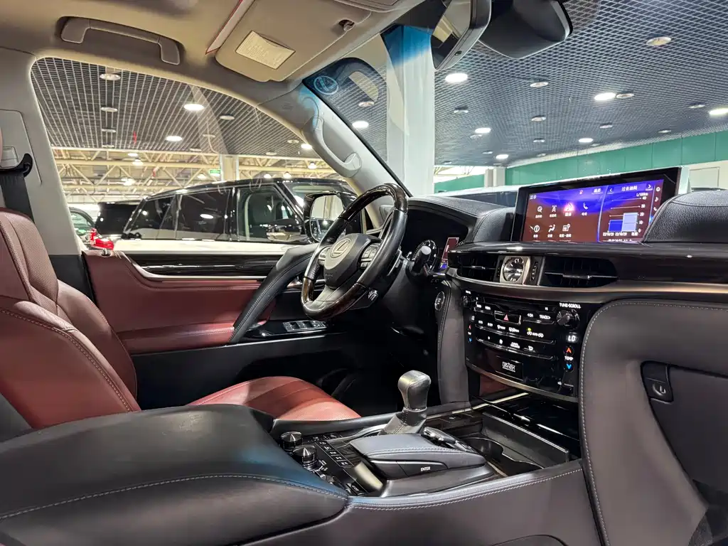Lexus LX 2016 570 Luxury