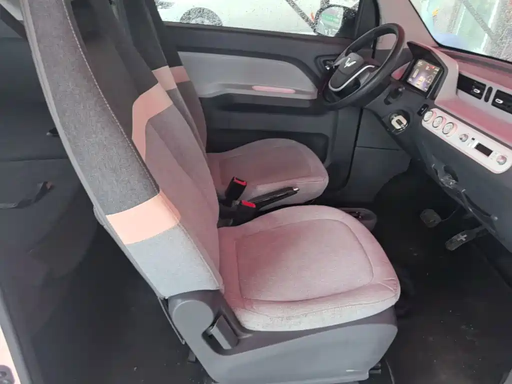 Wuling MINIEV — миниатюра 25