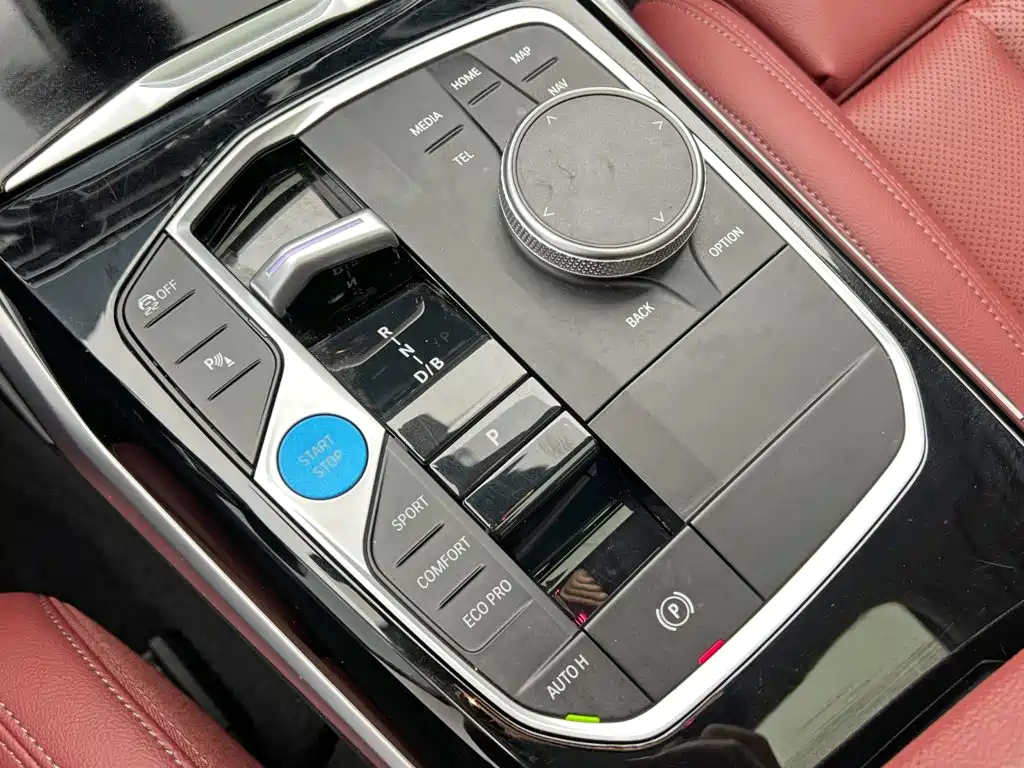 BMW i3 2024 — фото 16