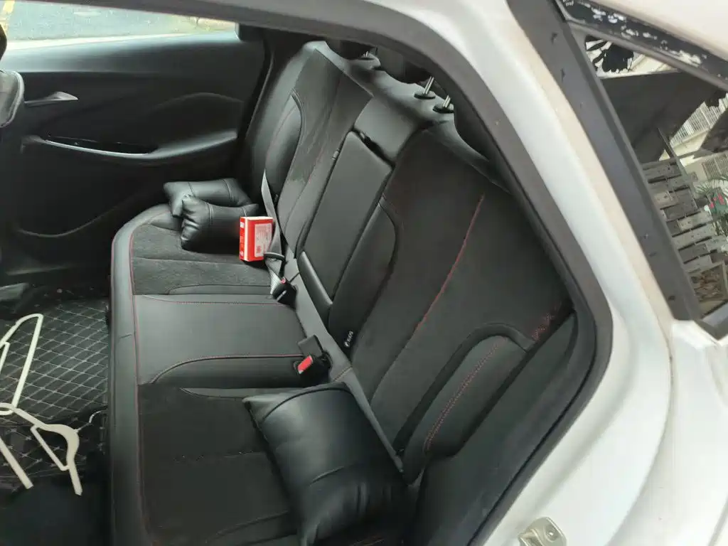 Buick Verano — миниатюра 13