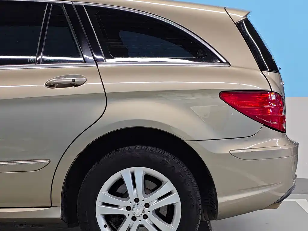 Mercedes-Benz R 2010 R 350 L 4MATIC