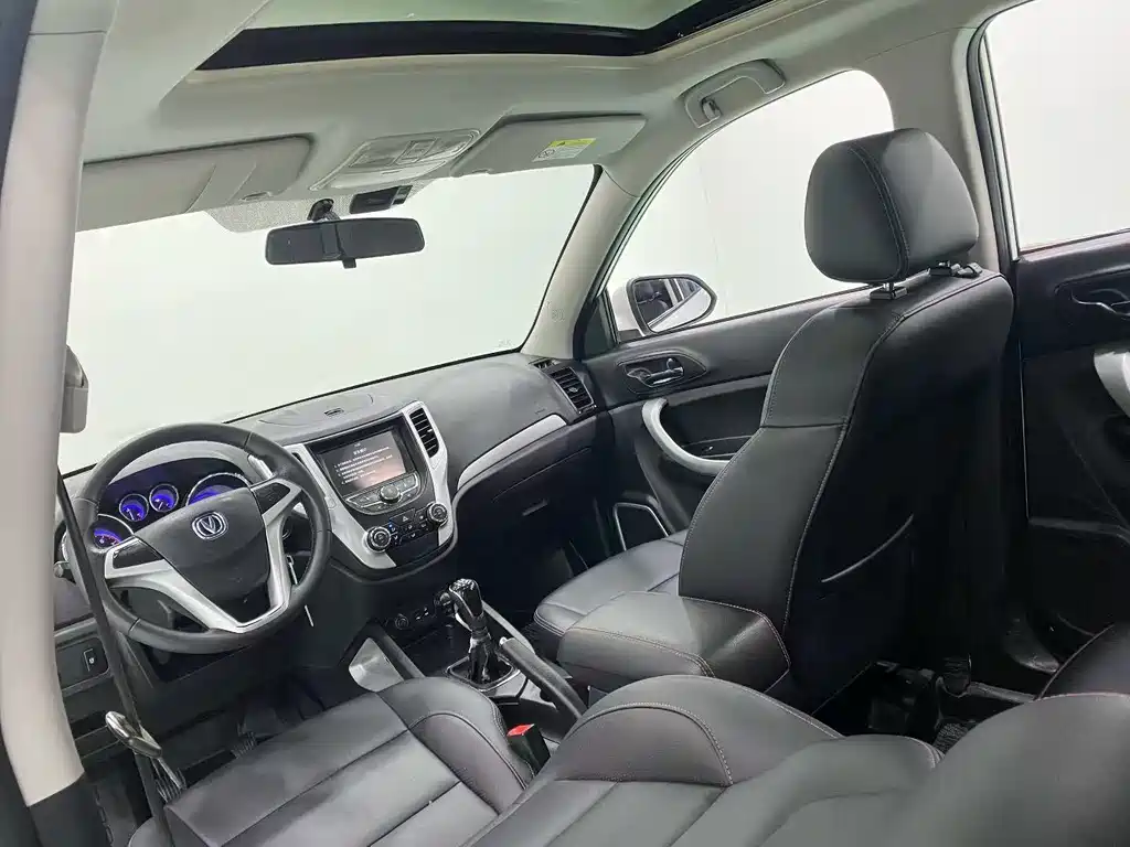 Changan CS35 2016 1.6L MT Luxury IV