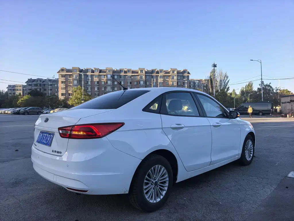 Ford Escort — миниатюра 2