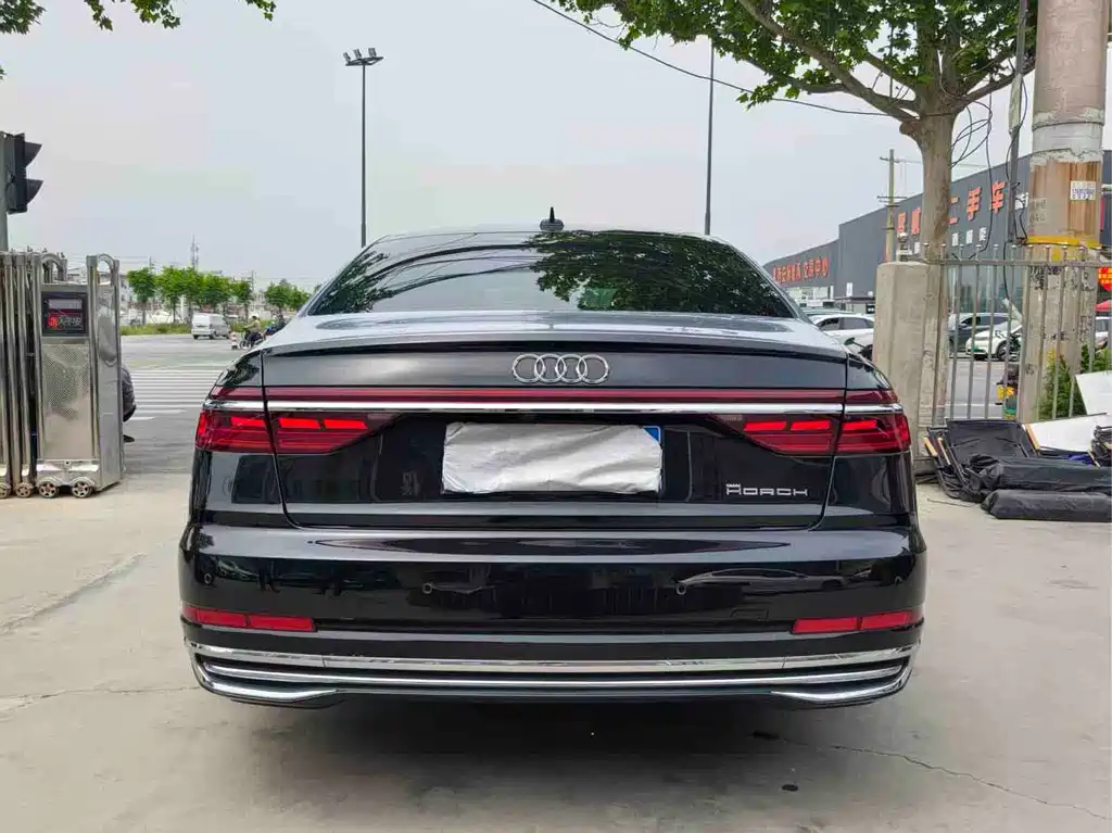 Audi A8 2023 A8L 45 TFSI quattro Luxury