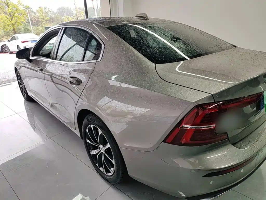 Volvo S60 — миниатюра 5