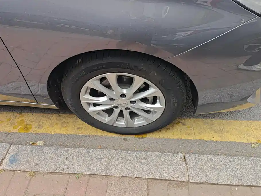 Roewe i5 — миниатюра 6