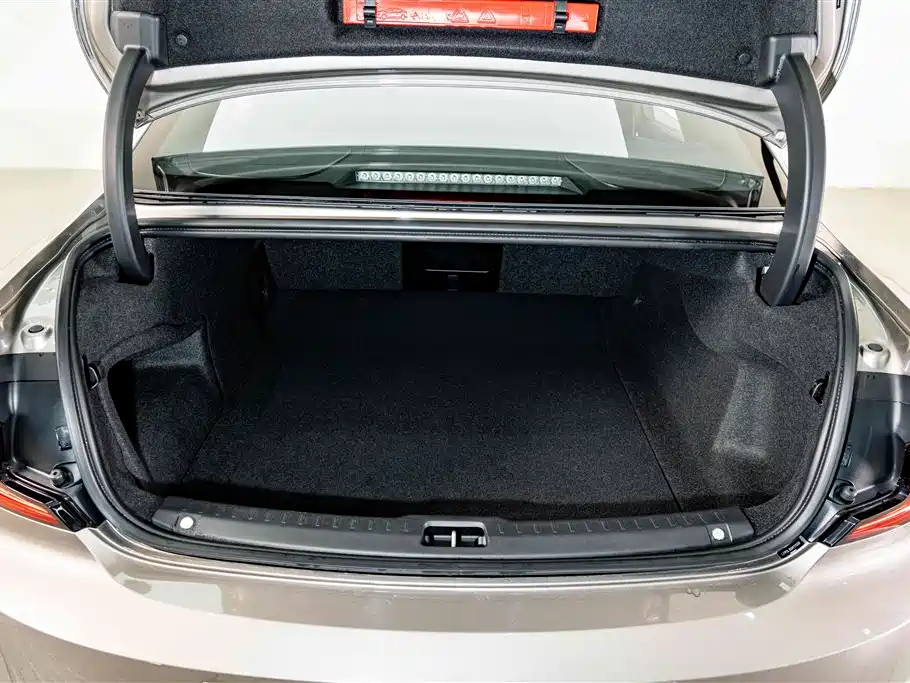 Volvo S90 — миниатюра 23